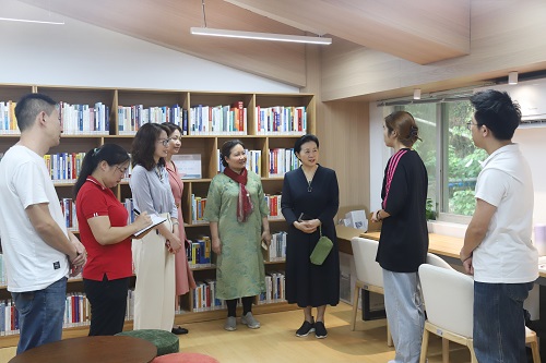刘文清校长“五一”假期到白云山校区检...